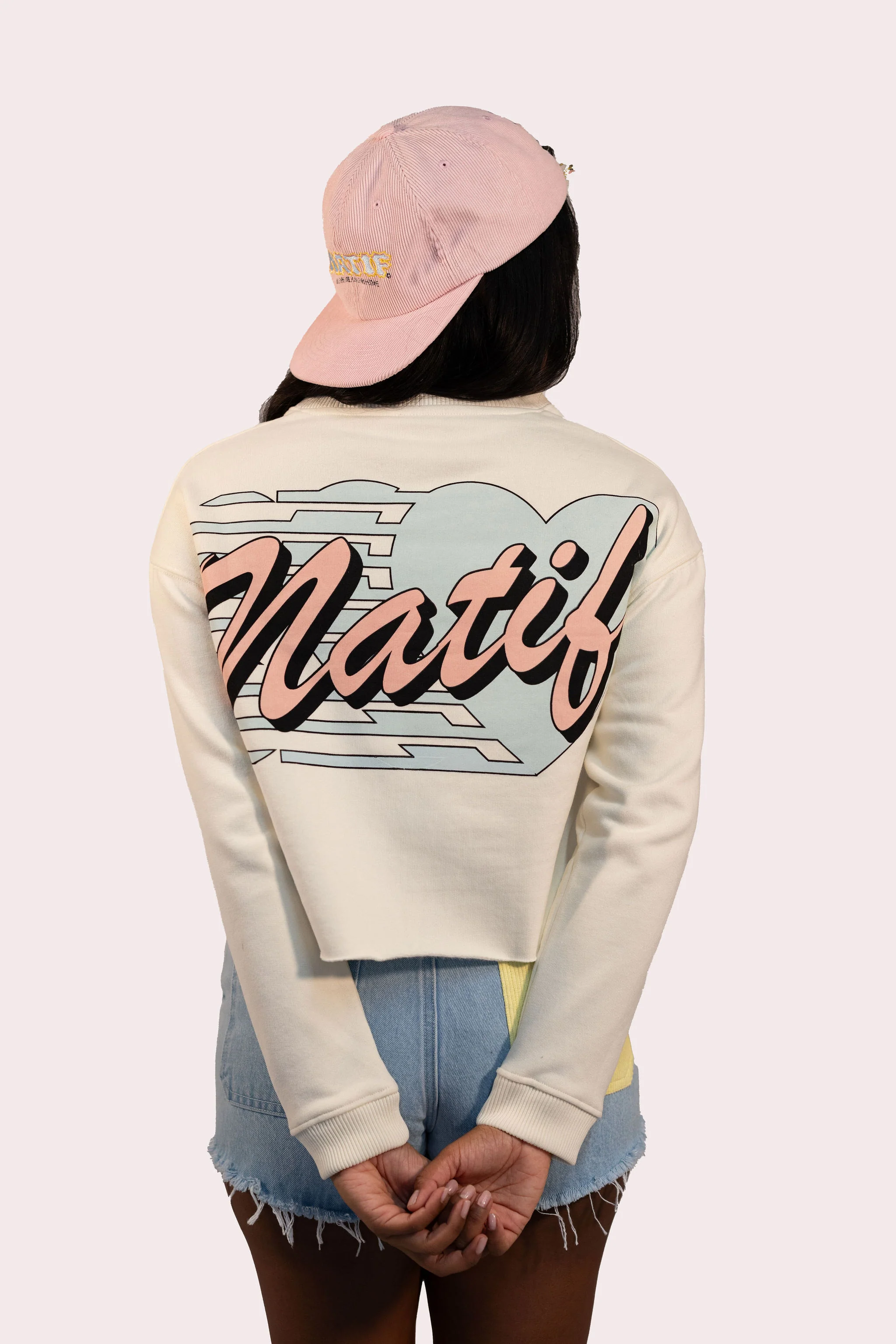 Crop Sweat Only Love Matters - Image 3