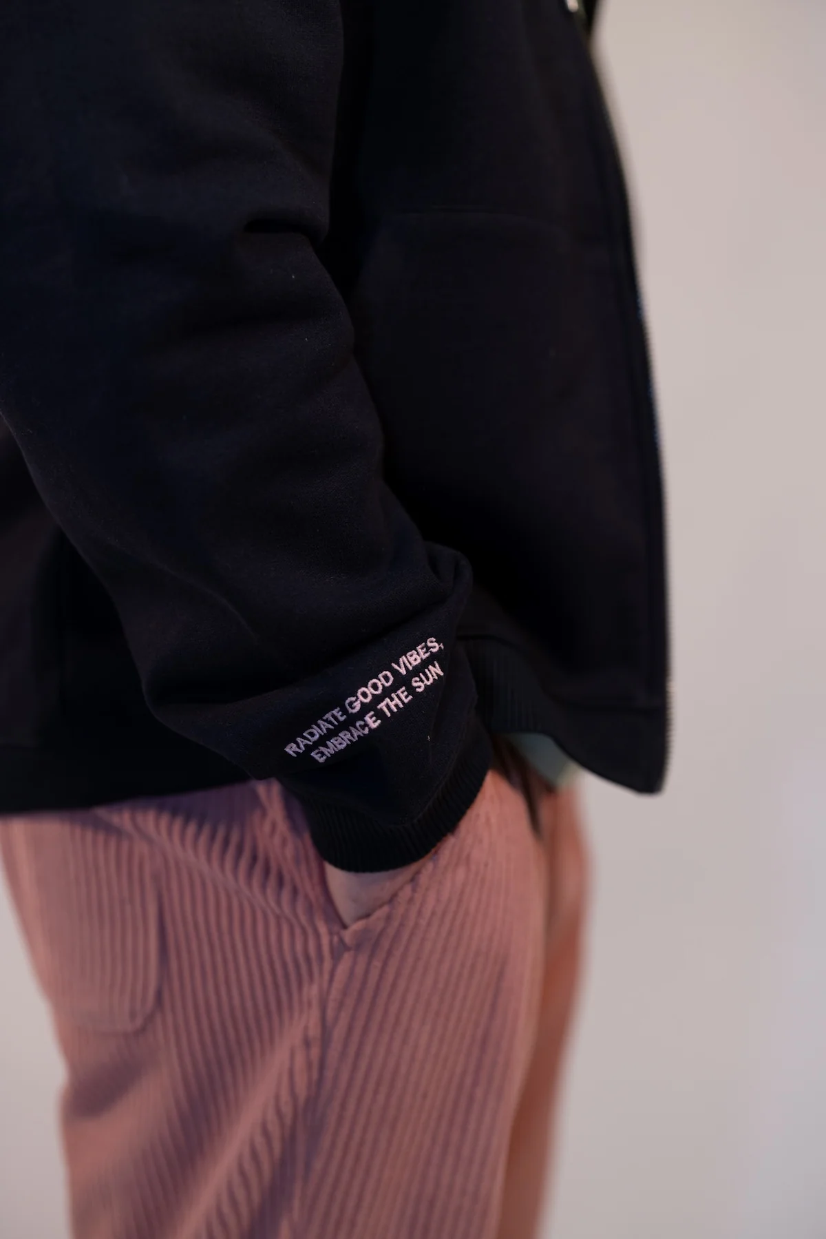 Hoodie Zip Embrace The Sun - Image 5