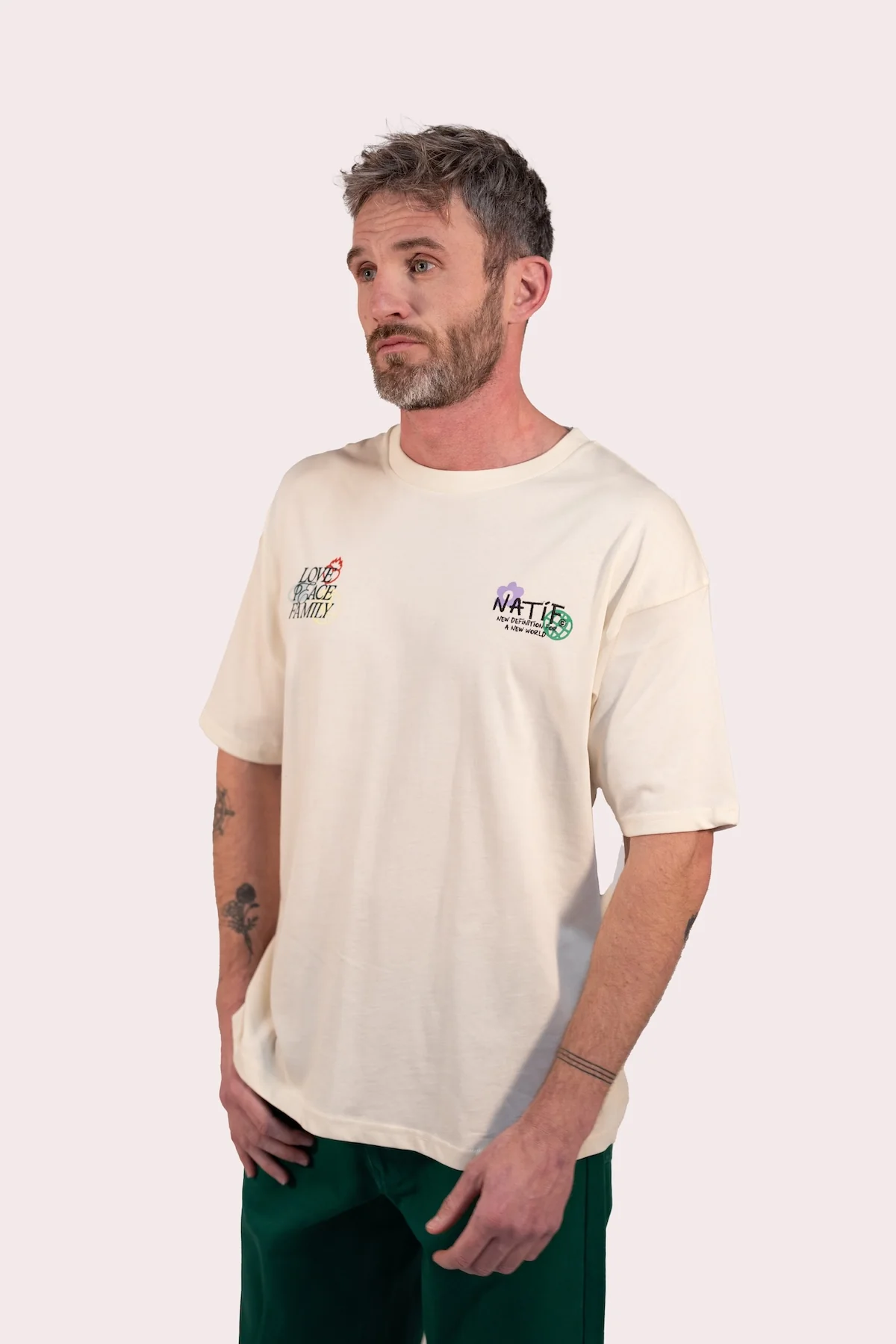 T-shirt Love Peace Family - Image 3