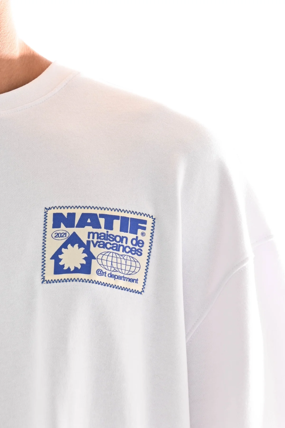T-Shirt Maison De Vacances (Loose) - Image 7