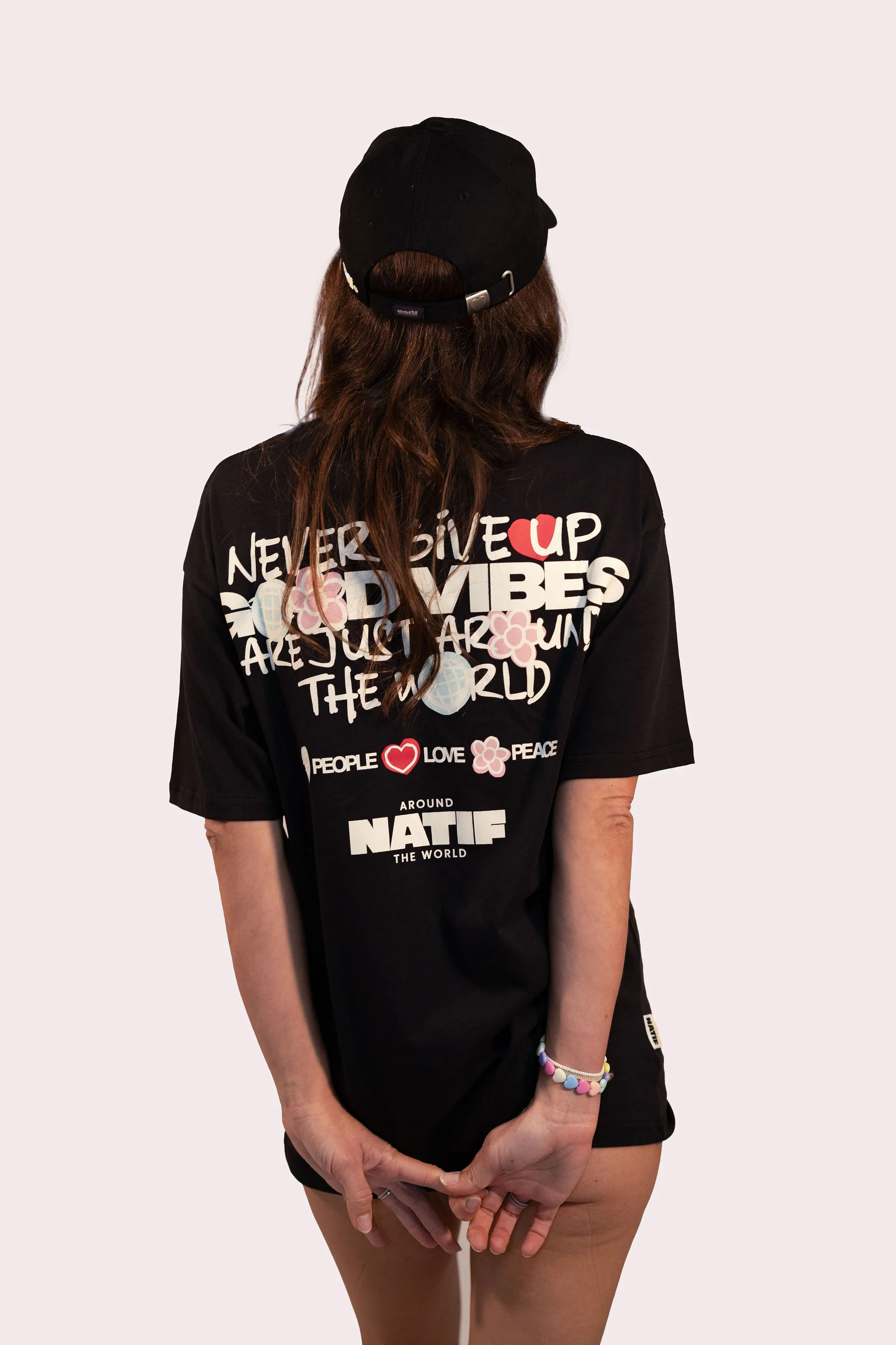 T-Shirt Around The World - Image 4